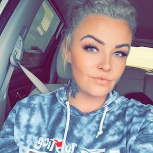 Meet your Posher, Shayeann